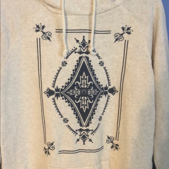 Kendall & Kylie Pacsun cream sweatshirt hoodie - Picture 2 of 4